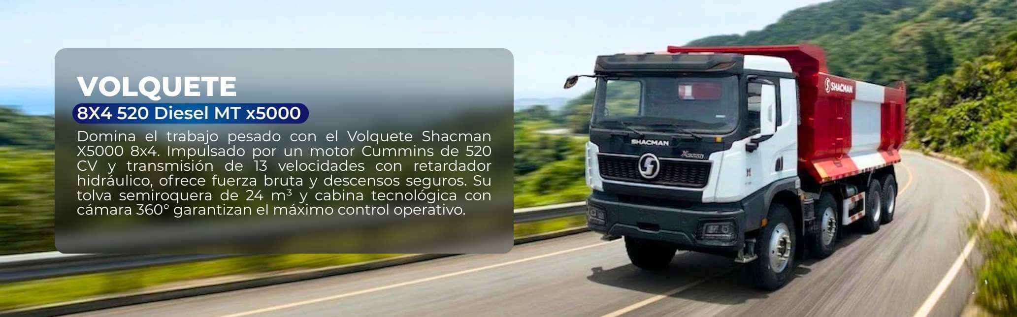 Volquete Shacman X5000 8x4 520 Diesel color blanco en carretera de la sierra peruana